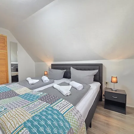 Apartamento Lucy 1 *
